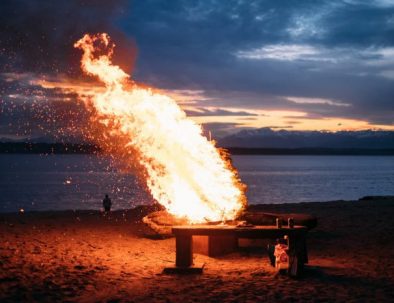 beach-bonfire-pit-med-3364557